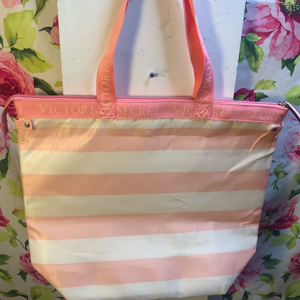 Beach tote bag